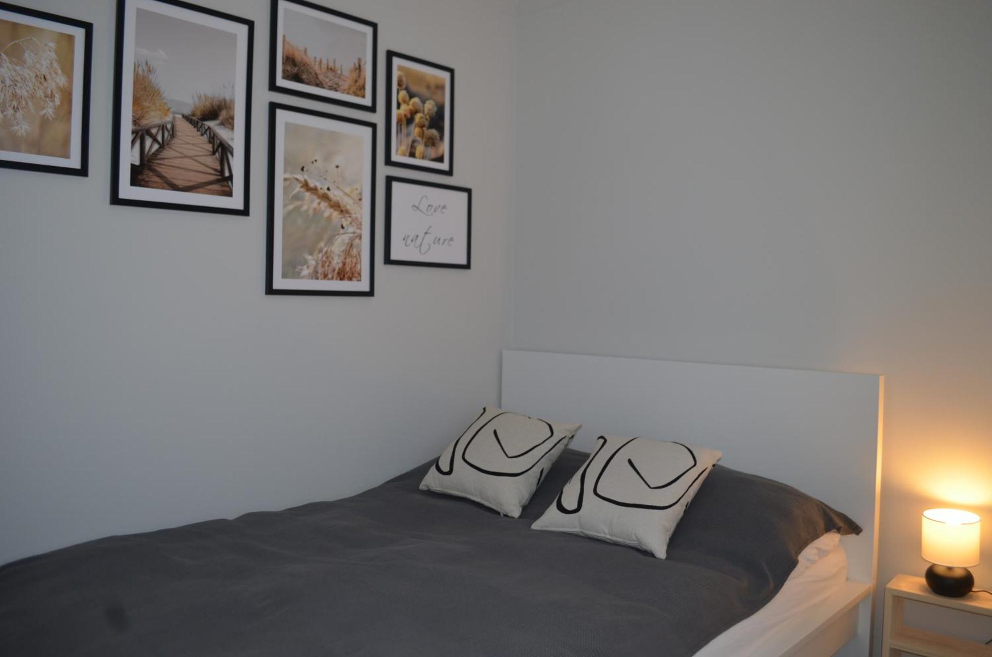Apart City Break Apartament Швебоджице Екстериор снимка