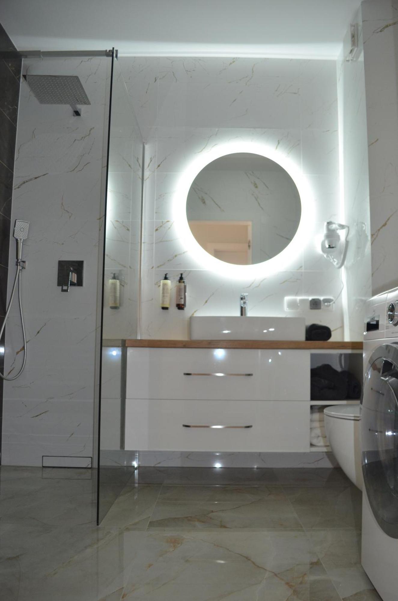Apart City Break Apartament Швебоджице Екстериор снимка